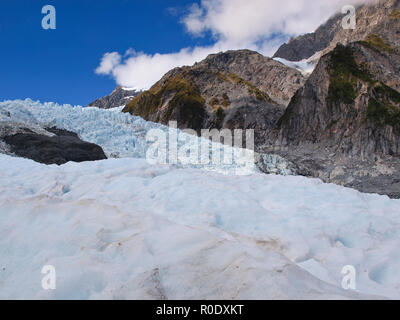 Blu ghiaccio sul Ghiacciaio Franz Josef, West Coast, Nuova Zelanda Foto Stock