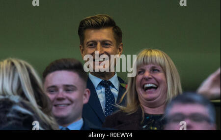 Londra, Regno Unito. 4 Nov 2018. Londra, Regno Unito. 4 Nov 2018. Londra, Regno Unito. 4 Nov 2018. Il Palazzo di Cristallo Presidente Steve parrocchia durante il match di Premier League tra Chelsea e Crystal Palace a Stamford Bridge, Londra, Inghilterra il 4 novembre 2018. Foto di Andy Rowland. . (La fotografia può essere utilizzata solo per il giornale e/o rivista scopi editoriali. www.football-dataco.com) Credito: Andrew Rowland/Alamy Live News Credito: Andrew Rowland/Alamy Live News Credito: Andrew Rowland/Alamy Live News Foto Stock