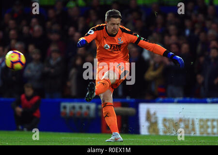 Londra, Regno Unito. 4 Nov 2018. Londra, Regno Unito. 4 Nov 2018. Londra, Regno Unito. 4 Nov 2018. Wayne Hennessey , il portiere del palazzo di cristallo in azione. Premier League, Chelsea v Crystal Palace a Stamford Bridge di Londra di domenica 4 novembre 2018. Questa immagine può essere utilizzata solo per scopi editoriali. Solo uso editoriale, è richiesta una licenza per uso commerciale. Nessun uso in scommesse, giochi o un singolo giocatore/club/league pubblicazioni. pic da Steffan Bowen/ Andrew Orchard fotografia sportiva/Alamy Live news Credito: Andrew Orchard fotografia sportiva/Alamy Live News Foto Stock