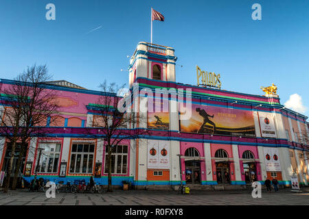 Palads Teatret (l'Palads Cinema), nota anche semplicemente come il Palads, è un cinema azionato da Nordisk Film nel centro di Copenhagen, Danimarca. Foto Stock