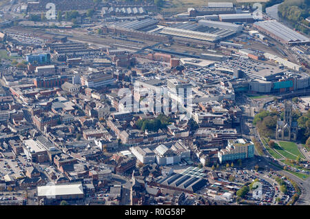 Vista aerea dello stabilimento di Doncaster Town Center, South Yorkshire, nell'Inghilterra del Nord, Regno Unito Foto Stock