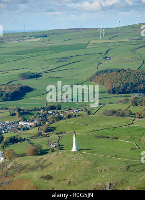 Una veduta aerea di Hoad monumento, Ulverston, Southern Lake District, North West England, Regno Unito Foto Stock