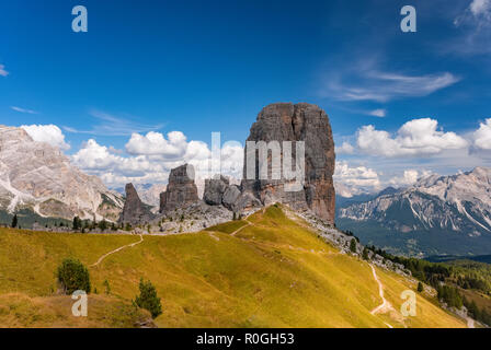 Summer View Cinque Torri, Dolomiti, Italia Alto Adige, Alto Adige Foto Stock