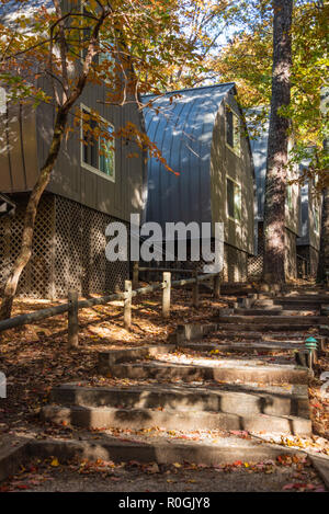 Canna cabine a Unicoi State Park in Blue Ridge Mountains in Helen, Georgia. (USA) Foto Stock