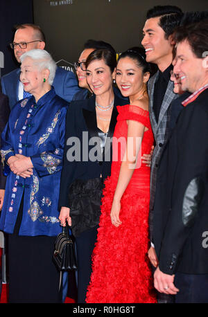 Hollywood, California, USA. 04 Nov, 2018. Lisa Lu, Michelle Yeoh, Costanza Wu, Henry Golding 061 assiste la XXII edizione Hollywood Film Awards presso il Beverly Hilton Hotel il 4 novembre 2018 a Beverly Hills, la California. Credito: Tsuni / USA/Alamy Live News Foto Stock