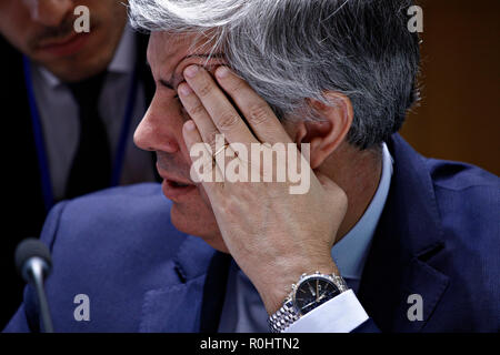 Bruxelles, Belgio. 5 Novembre 2018.Il presidente dell' Eurogruppo Mario Centeno assiste nell'Eurogruppo dei ministri delle finanze riuniti presso la sede centrale dell'UE. Alexandros Michailidis/Alamy Live News Foto Stock