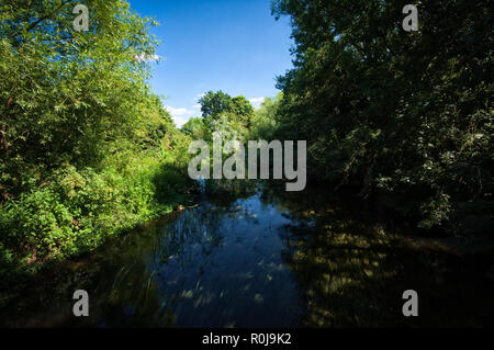 Grand Union Canal intorno a Denham Lock e Colne Valley, Regno Unito Foto Stock