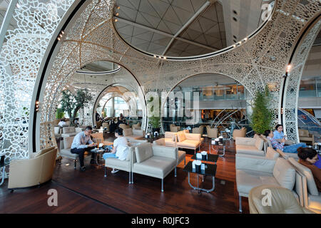 La Turkish Airlines business class lounge al Ataturk Aeroporto Internazionale, Istanbul, Turchia Foto Stock