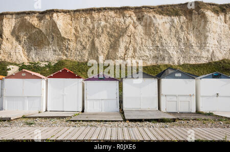 Criel sur Mer, Piccardia, spiaggia capanne Foto Stock