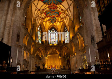 Splendidi interni di Tewkesbury Abbey Foto Stock
