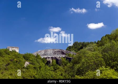 La Coupole o Coupole d'Helfaut-Wizernes, è un tedesco guerra mondiale due bunker sotterraneo per il lancio V-2 razzi, nei pressi di Saint omer, Francia. Foto Stock