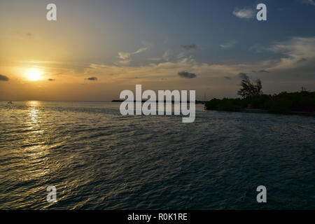 Tramonto a Caye Caulker, Belize Foto Stock