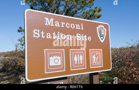 Marconi Sito stazione di firmare il Cape Cod National Seashore in Wellfleet dove il primo transatlantico trasmissione wireless tra USA ed Europa Foto Stock