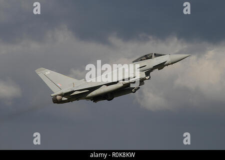 Royal Air Force Typhoon FGR4 tenuto spento. Foto Stock