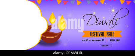 Intestazione del sito web o banner design con illustrazione di realismo illuminato lampade ad olio per il Diwali Festival Foto Stock