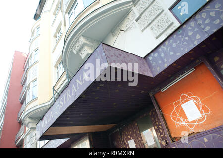 Wien, ehemaliges Mittersteigtheater Mala Strana am Mittersteig - Vienna, ex teatro Mala Strana Foto Stock