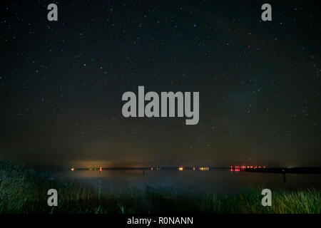 Cielo notturno su Fischland in Germania Foto Stock