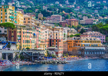 CAMOGLI, Italia - SET 9, 2018: La località turistica di Camogli sulla Riviera Italiana nella Città Metropolitana di Genova, liguria, Italy Foto Stock