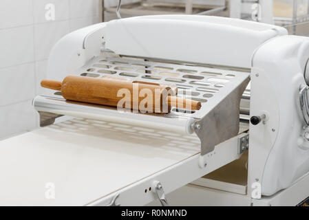 Macchina a rullo e perno di rotolamento Foto Stock
