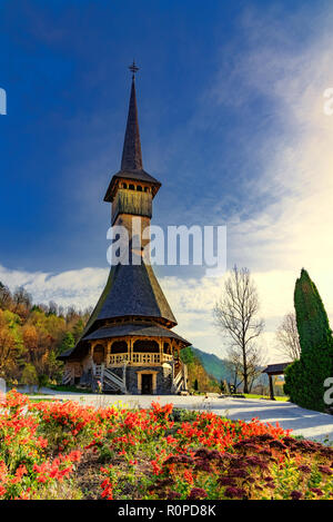 Immagine verticale con Barsana Monastero da Maramures, in Sigetu Marmatiei , Romania Foto Stock