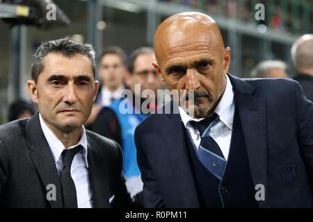 Milano, Italia. 6 Novembre, 2018. Ernesto Valverde allenatore del FC Barcelona e Luciano Spalletti allenatore della FC Internazionale prima di Champions League Group B match tra FC Internazionale e il FC Barcelona. Credito: Marco Canoniero/Alamy Live News Foto Stock
