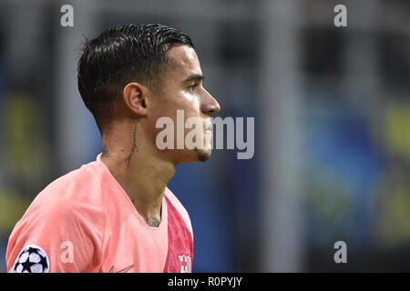 Milano, Italia. 6 Nov 2018. Philippe Coutinho di Barcellona durante la UEFA Champions League match tra Inter e Milan e Barcellona allo Stadio San Siro di Milano, Italia il 6 novembre 2018. Foto di Giuseppe mafia. Credit: UK Sports Pics Ltd/Alamy Live News Foto Stock