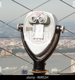 A gettone binocolo, Empire State Building di New York City, Stati Uniti d'America. Foto Stock