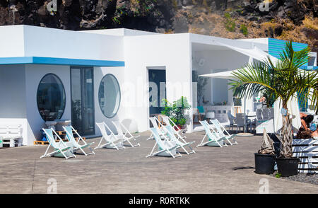Lounge bar al Lago Sexial, Isola di Madeira, Portogallo Foto Stock