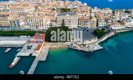 Antenna. Ortigia è una piccola isola che è il centro storico della città di Siracusa, in Sicilia. L'Italia. Foto Stock