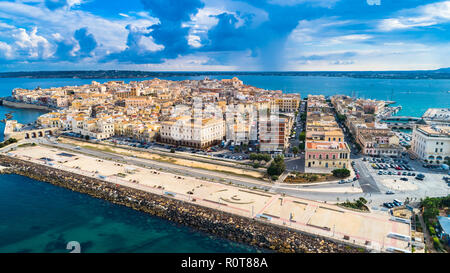 Antenna. Ortigia è una piccola isola che è il centro storico della città di Siracusa, in Sicilia. L'Italia. Foto Stock