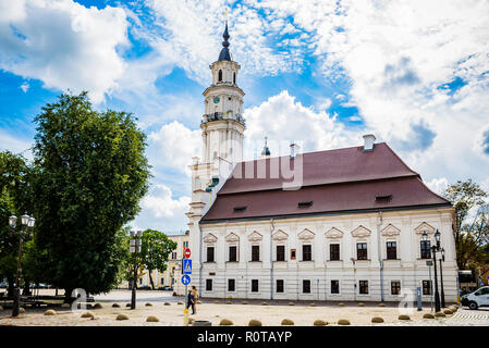 Il Municipio di Kaunas, chiamato anche il White Swan. Kaunas, Contea di Kaunas, Lituania, paesi baltici, Europa. Foto Stock