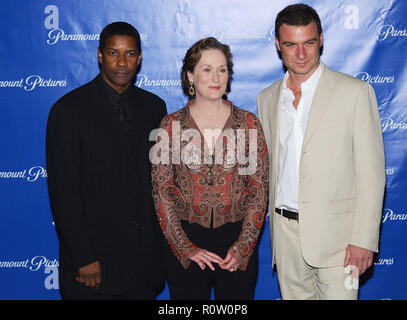 Denzel Washington, Meryl Streep e Liev Schreiber che arrivano al Paramount Pictures Star-Studded Showest cena presso l'Hotel Parigi a Las Vegas. Ma Foto Stock