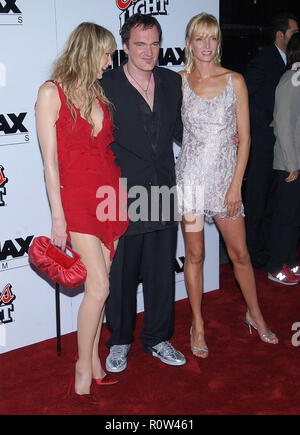 Daryl Hannah, Quentin Tarantino e Uma Thurman che pongono al 'kill bill VOL.1 PREMIERE' al Chinese Theatre di Los Angeles. Settembre 29, 2003. Foto Stock
