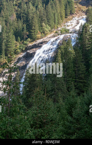 La cascata Grawa nella valle dello Stubai in Tirolo, Austria Foto Stock