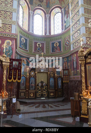 Gli interni della cattedrale di San Nicola Il Wonderworker nella città di Evpatoria, Crimea, Russia Foto Stock