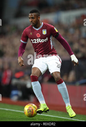 Aston Villa di Jonathan Kodjia durante il cielo di scommessa match del campionato a Villa Park, Birmingham Foto Stock