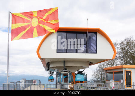 Il Millennium Croce stazione funivia in cima al monte Vodno, Skopje, Regione di Skopje, Repubblica di Macedonia del nord Foto Stock