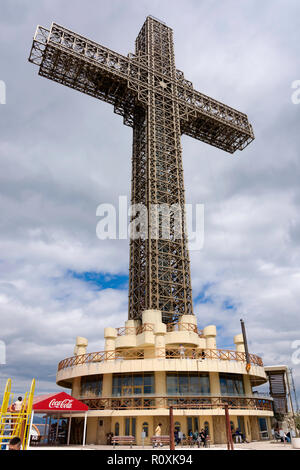 Il Millennium croce in cima al monte Vodno, Skopje, Regione di Skopje, Repubblica di Macedonia del nord Foto Stock