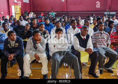 Miami Florida,Overtown,Overtown Youth Center,Summer Career Training Program,Assembly,Student students Education pupille alunni,teen teen teen age teenag Foto Stock