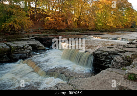 Aysgarth rientrano nel Yorkshire Dales National Park Foto Stock