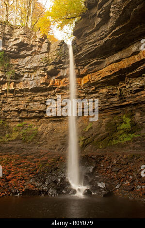 Forza Hardraw cascata nel Yorkshire Dales National Park Foto Stock