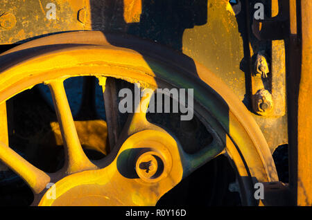 Abbandonati i motori ferroviari presso il Cimitero di treno, Uyuni, Bolivia Foto Stock