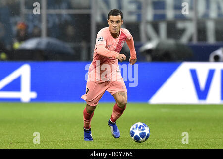 Milano, Italia. 6 Nov 2018. Philippe Coutinho di Barcellona durante la UEFA Champions League match tra Inter e Milan e Barcellona allo Stadio San Siro di Milano, Italia il 6 novembre 2018. Credito: Giuseppe Maffia/Alamy Live News Foto Stock