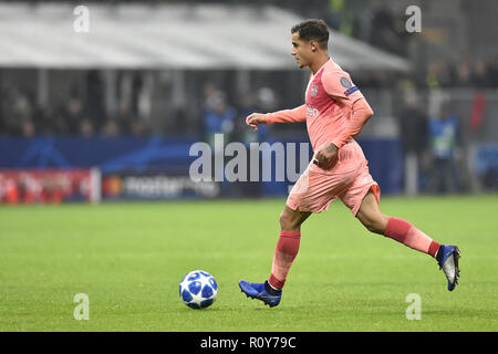 Milano, Italia. 6 Nov 2018. Philippe Coutinho di Barcellona durante la UEFA Champions League match tra Inter e Milan e Barcellona allo Stadio San Siro di Milano, Italia il 6 novembre 2018. Credito: Giuseppe Maffia/Alamy Live News Foto Stock