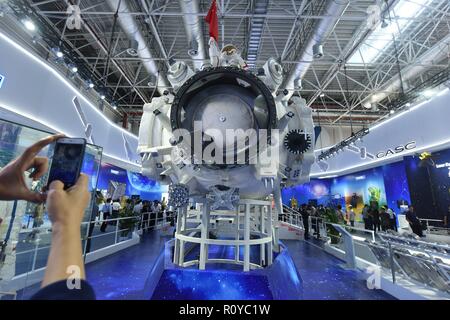 Zhuhai Zhuhai, Cina. 8 Novembre, 2018. Zhuhai CINA-Tianhe modulo di nucleo della stazione spaziale può essere visto a Zhuhai Air Show di Zhuhai, sud ChinaÃ¢â'¬â"¢s nella provincia di Guangdong. Credito: SIPA Asia/ZUMA filo/Alamy Live News Foto Stock