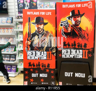 Red Dead Redemption 11 nel negozio di gioco poco dopo la data di rilascio. Foto Stock