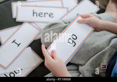 Imparare a leggere con le schede flash Foto Stock
