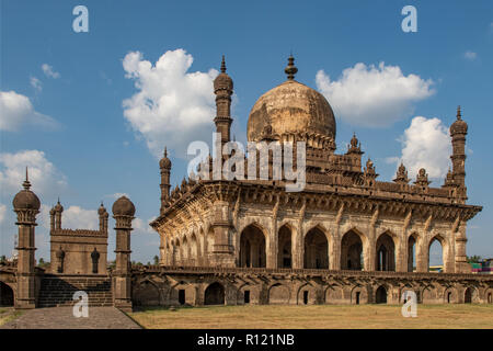 Mausoleo di Ibrahim Rouza, Vijayapura, Karnataka, India Foto Stock