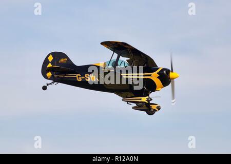 Pitts S-1S speciale "G-SWON' volare al vecchio Operaio Foto Stock