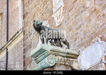 Statua della Lupa Capitolina, allattamento Romolo e Remo Roma, Foto Stock